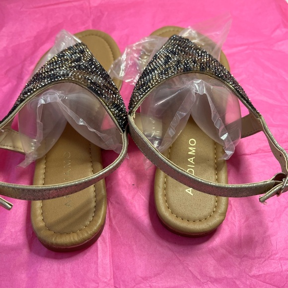 Sandals - Picture 3 of 3